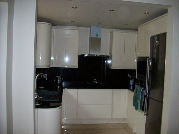 021 kitchen installation in west norwood